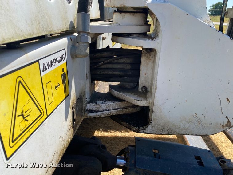 image for item DM4222 2003 Bobcat 442  mini excavator