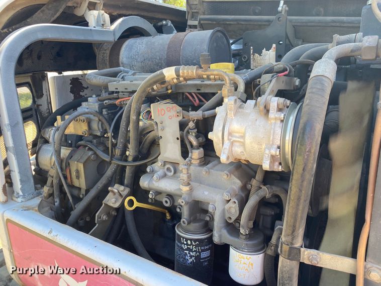 image for item DM4222 2003 Bobcat 442  mini excavator