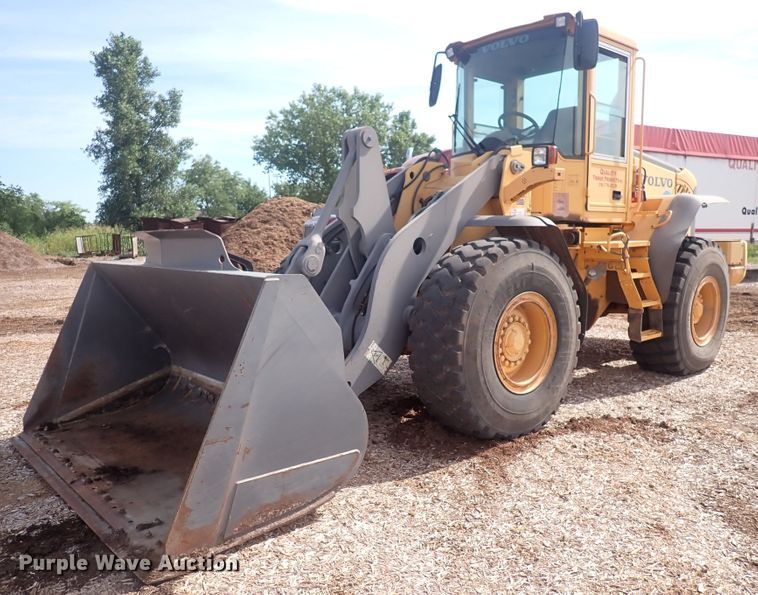 image for item DN0469 2005 Volvo L90E  wheel loader