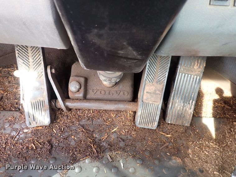 image for item DN0469 2005 Volvo L90E  wheel loader