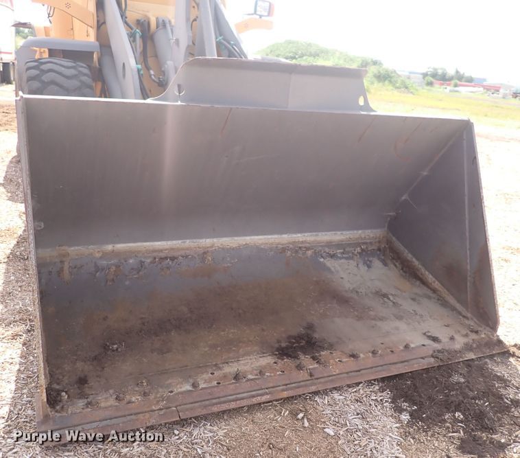 image for item DN0469 2005 Volvo L90E  wheel loader