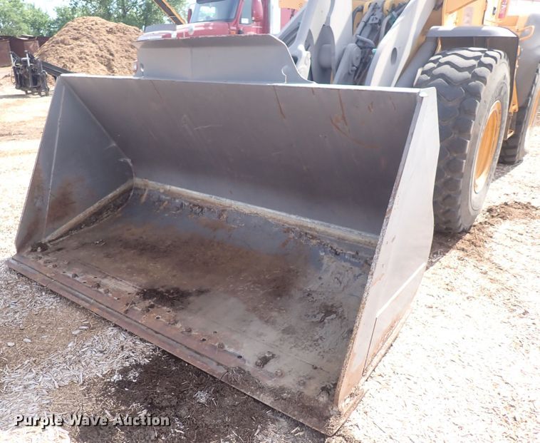 image for item DN0469 2005 Volvo L90E  wheel loader