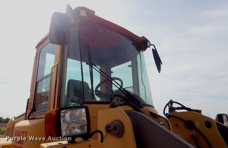 image for item DN0469 2005 Volvo L90E  wheel loader