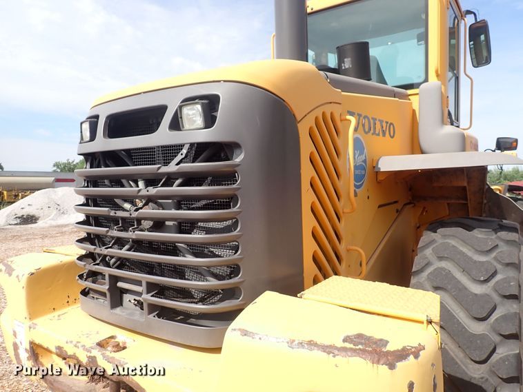 image for item DN0469 2005 Volvo L90E  wheel loader