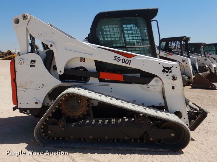 image for item DO1464 2019 Bobcat T870  tracked skid steer loader