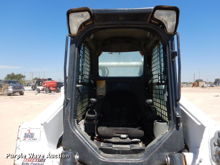 image for item DO1464 2019 Bobcat T870  tracked skid steer loader