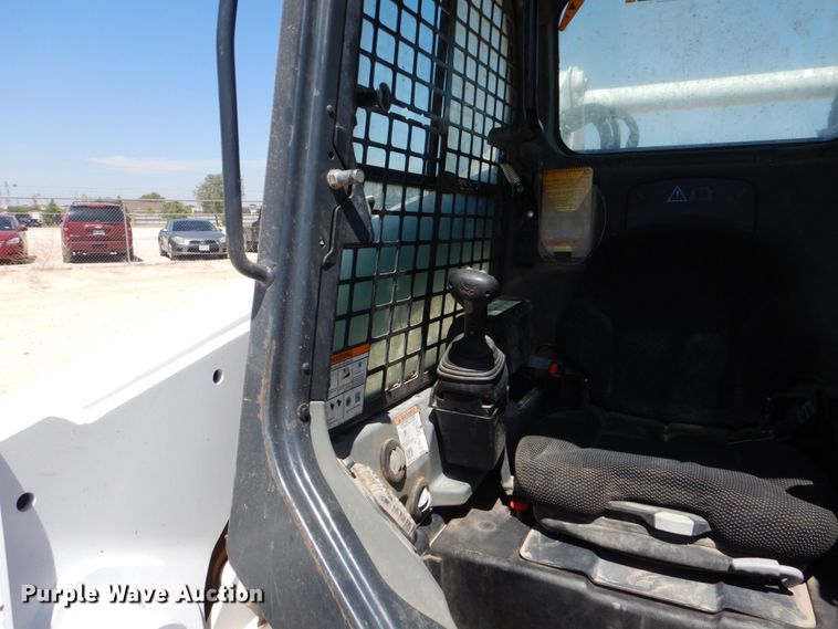 image for item DO1464 2019 Bobcat T870  tracked skid steer loader