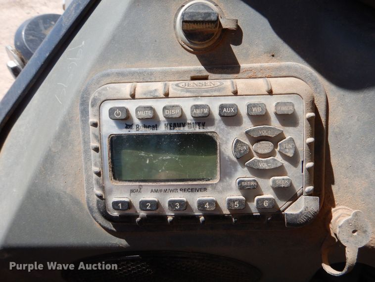 image for item DO1464 2019 Bobcat T870  tracked skid steer loader