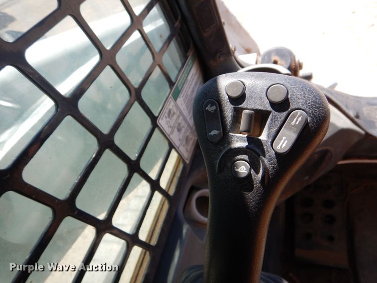 image for item DO1464 2019 Bobcat T870  tracked skid steer loader