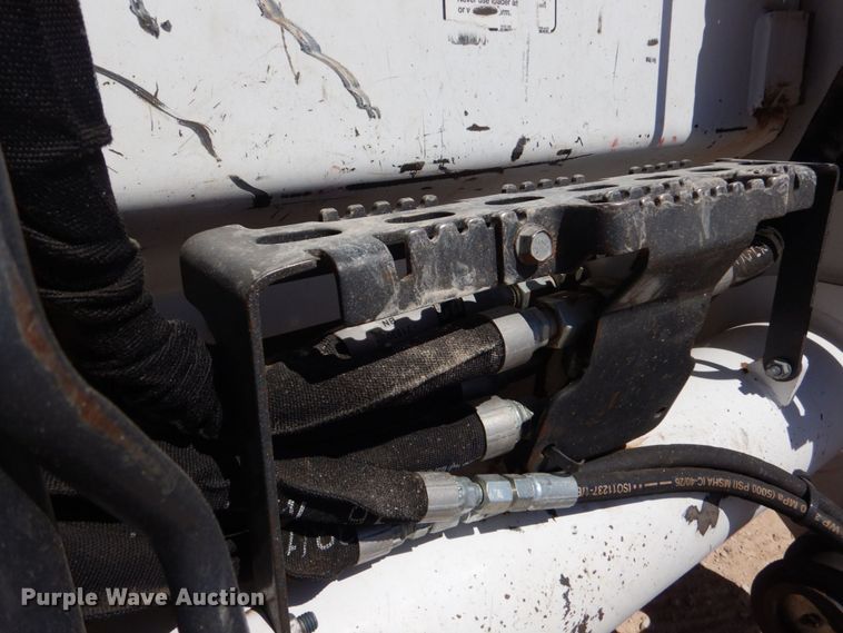 image for item DO1464 2019 Bobcat T870  tracked skid steer loader