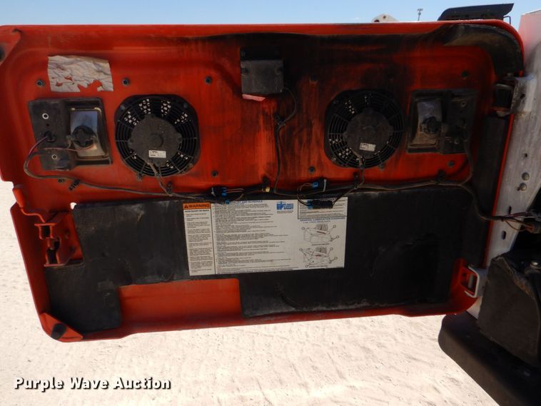 image for item DO1464 2019 Bobcat T870  tracked skid steer loader