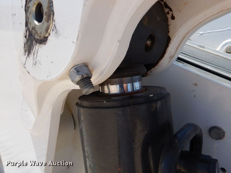 image for item DO1464 2019 Bobcat T870  tracked skid steer loader