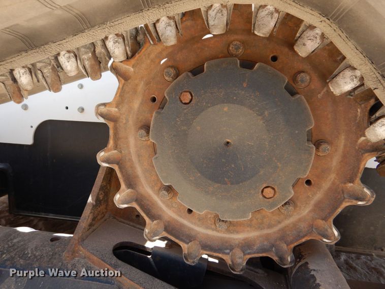 image for item DO1464 2019 Bobcat T870  tracked skid steer loader