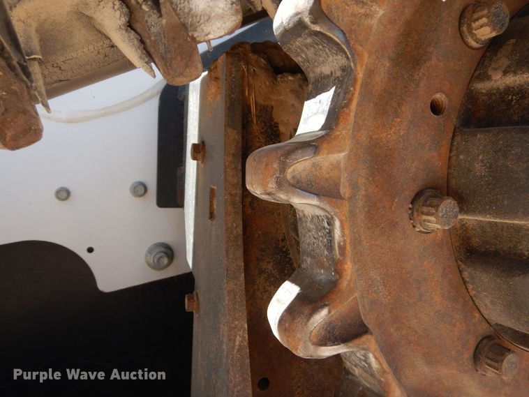 image for item DO1464 2019 Bobcat T870  tracked skid steer loader