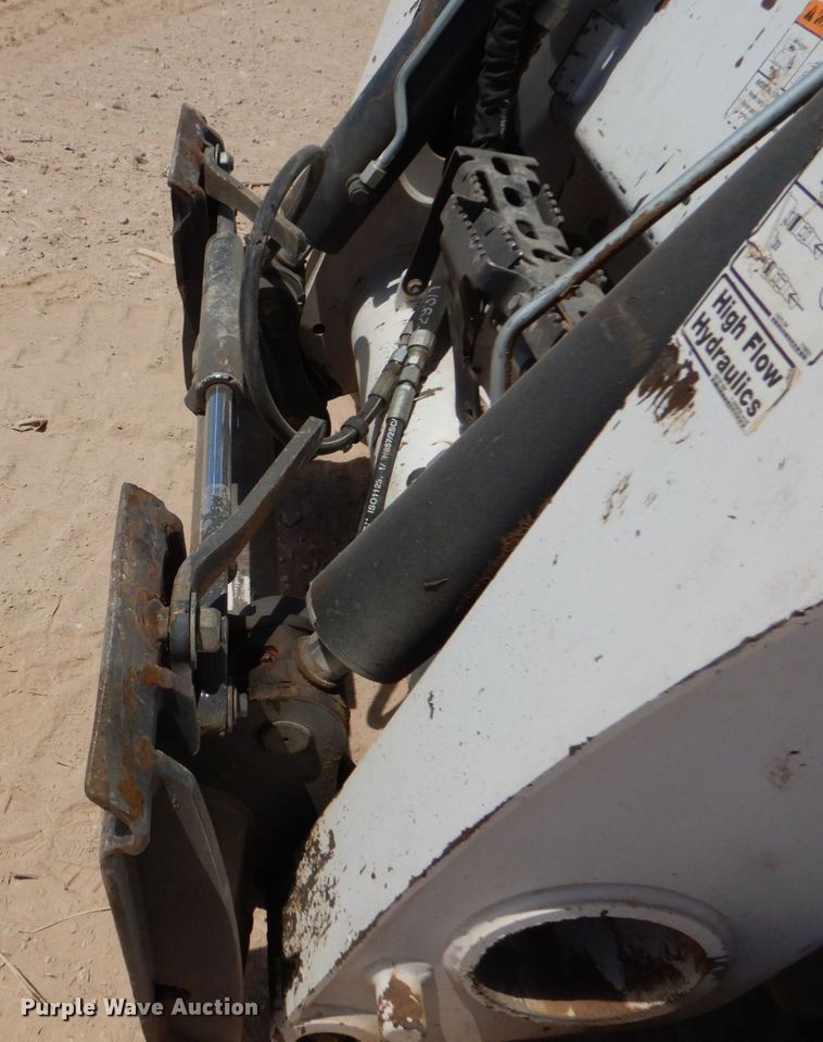 image for item DO1465 2019 Bobcat T870  tracked skid steer loader