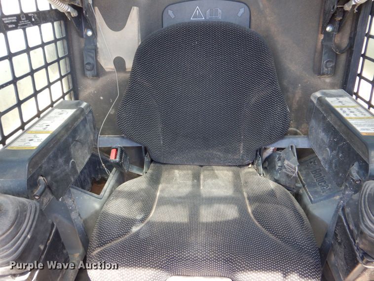 image for item DO1465 2019 Bobcat T870  tracked skid steer loader