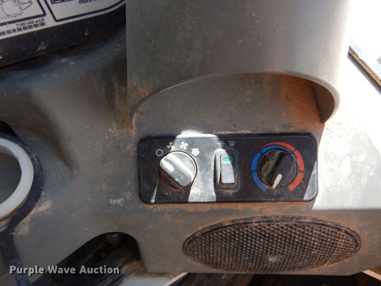 image for item DO1465 2019 Bobcat T870  tracked skid steer loader