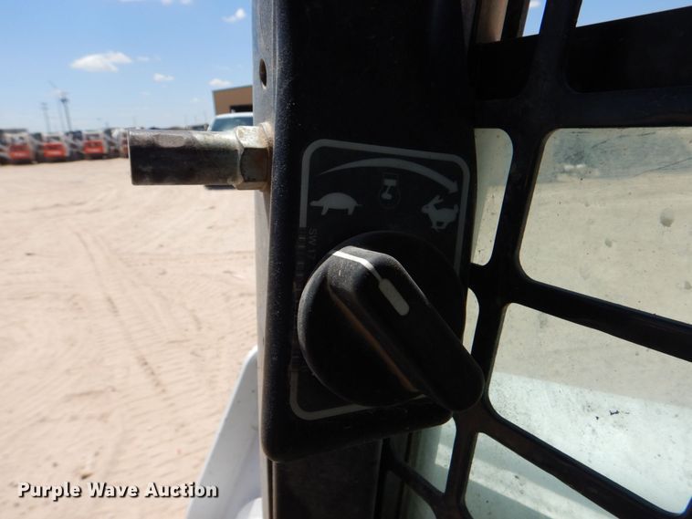 image for item DO1465 2019 Bobcat T870  tracked skid steer loader