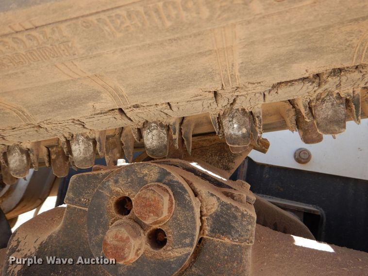 image for item DO1465 2019 Bobcat T870  tracked skid steer loader