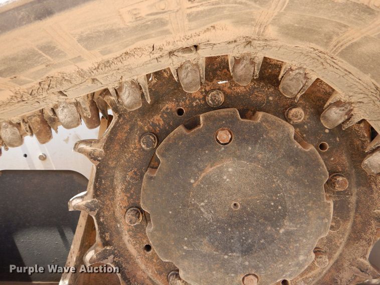 image for item DO1465 2019 Bobcat T870  tracked skid steer loader