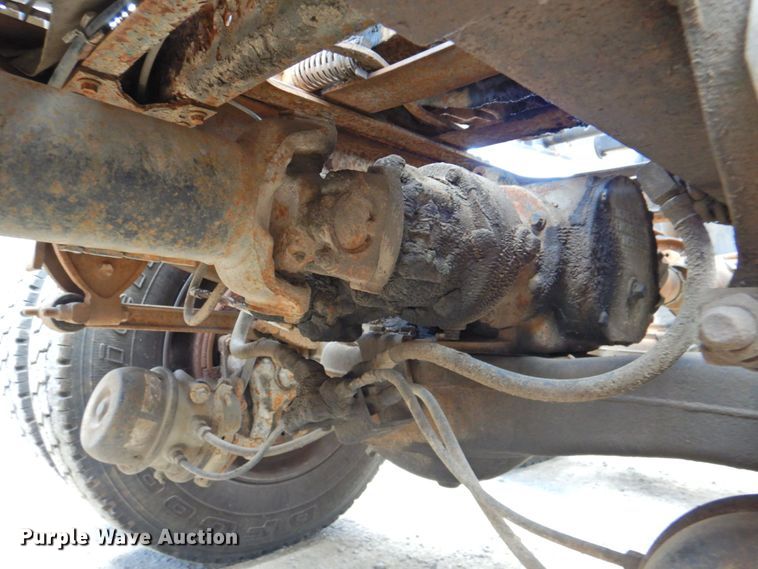 image for item DP4410 1996 Mack CH613  semi truck