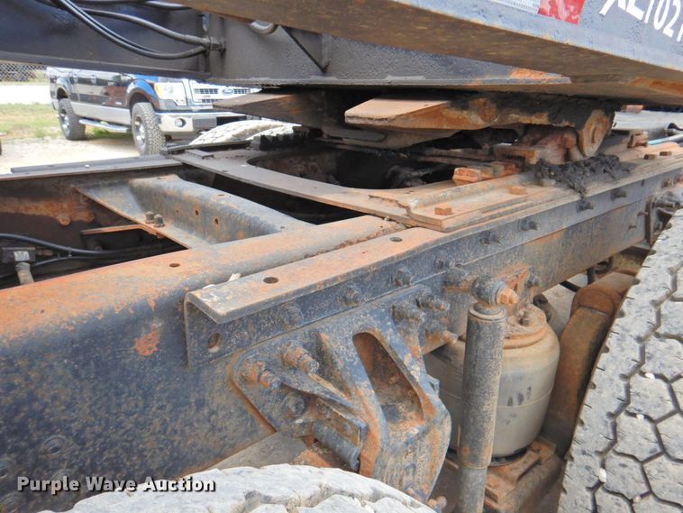 image for item DP4410 1996 Mack CH613  semi truck