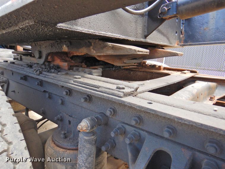 image for item DP4410 1996 Mack CH613  semi truck