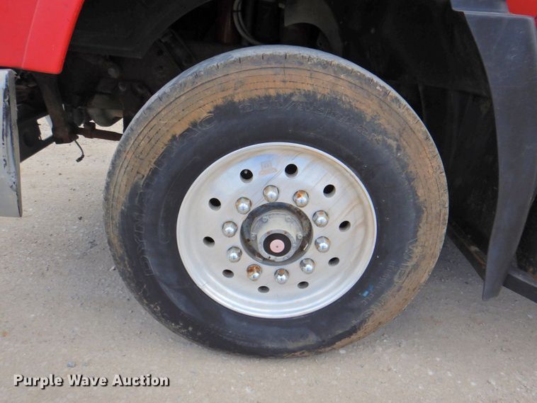 image for item DP4410 1996 Mack CH613  semi truck