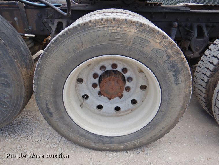 image for item DP4410 1996 Mack CH613  semi truck