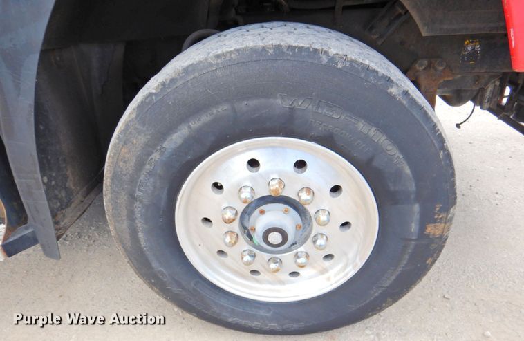 image for item DP4410 1996 Mack CH613  semi truck