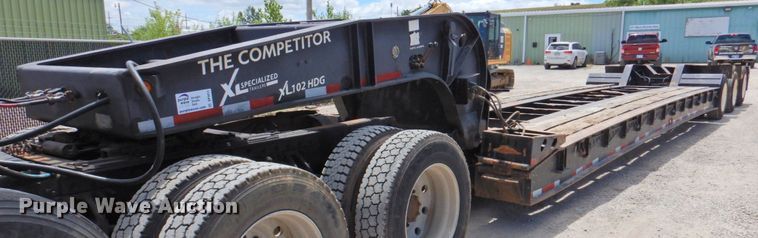 image for item DP4411 2006 XL Specialized XL203HDG  lowboy equipment trailer