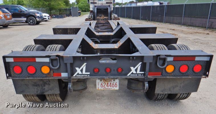 image for item DP4411 2006 XL Specialized XL203HDG  lowboy equipment trailer