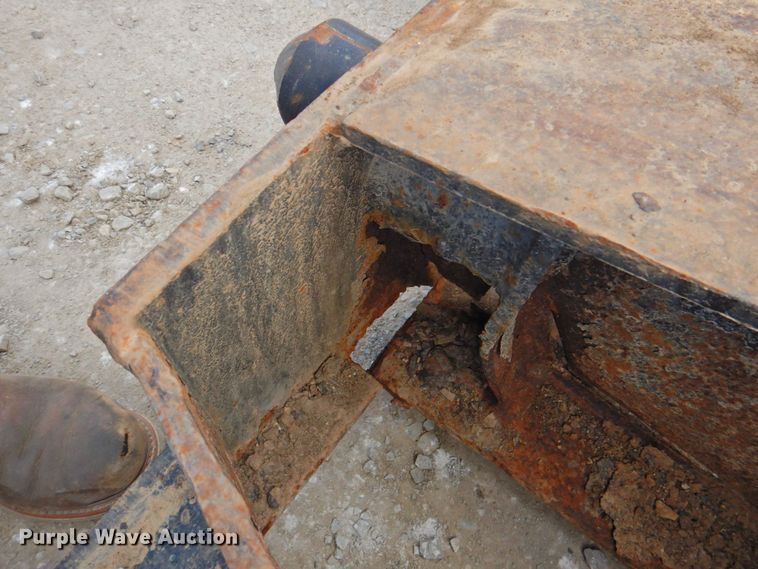 image for item DP4411 2006 XL Specialized XL203HDG  lowboy equipment trailer