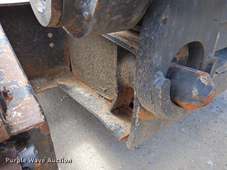 image for item DP4411 2006 XL Specialized XL203HDG  lowboy equipment trailer