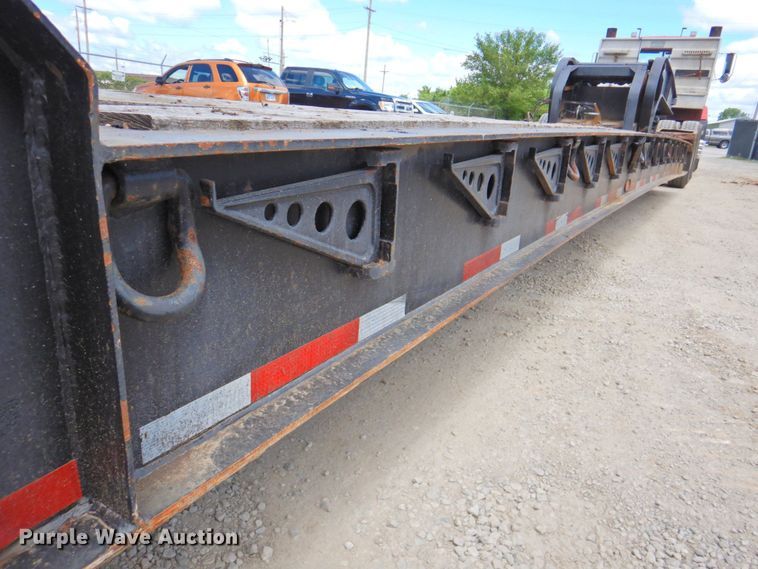 image for item DP4411 2006 XL Specialized XL203HDG  lowboy equipment trailer
