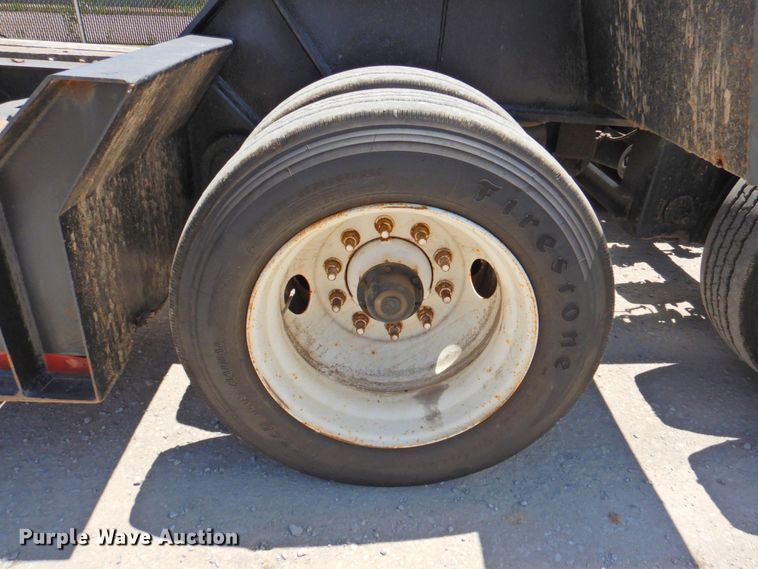 image for item DP4411 2006 XL Specialized XL203HDG  lowboy equipment trailer