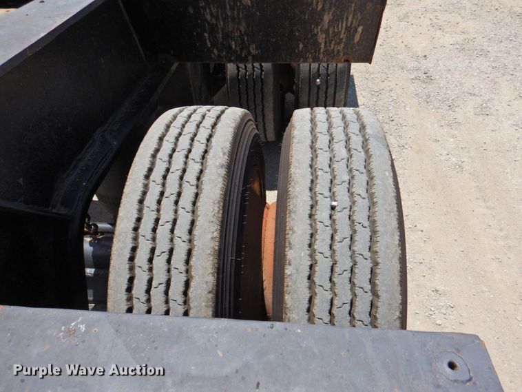 image for item DP4411 2006 XL Specialized XL203HDG  lowboy equipment trailer