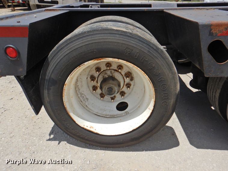 image for item DP4411 2006 XL Specialized XL203HDG  lowboy equipment trailer