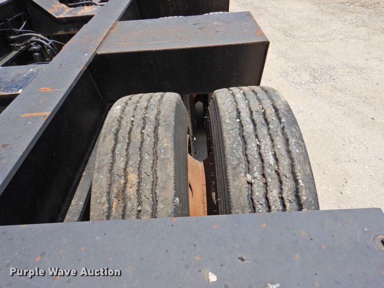 image for item DP4411 2006 XL Specialized XL203HDG  lowboy equipment trailer