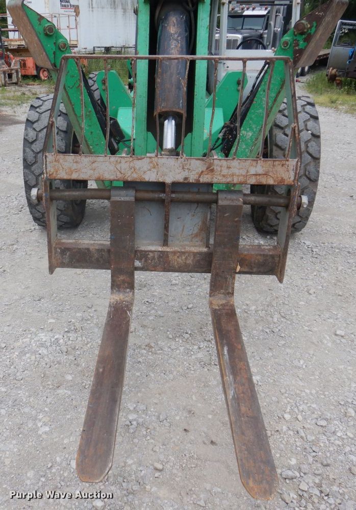 image for item DP5603 2006 Genie GTH 1056  telehandler