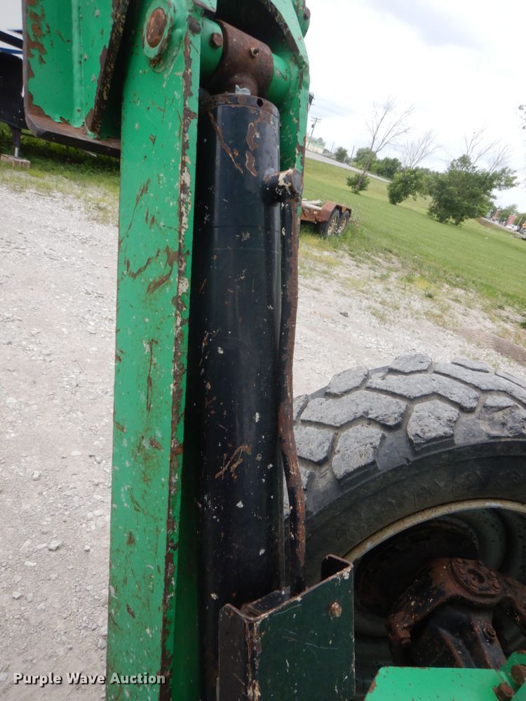 image for item DP5603 2006 Genie GTH 1056  telehandler