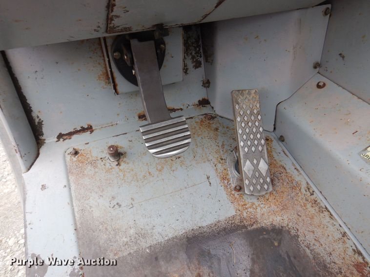 image for item DP5603 2006 Genie GTH 1056  telehandler