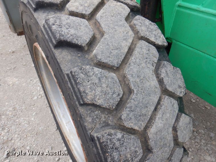 image for item DP5603 2006 Genie GTH 1056  telehandler