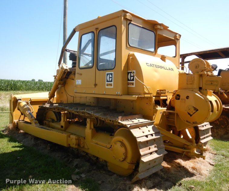 image for item DP5605 1967 Caterpillar D7E  dozer