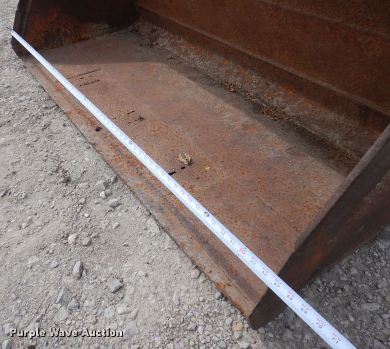 image for item DP5609 1972 New Holland L35  skid steer loader