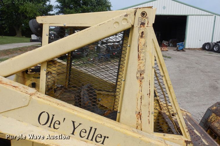 image for item DP5609 1972 New Holland L35  skid steer loader