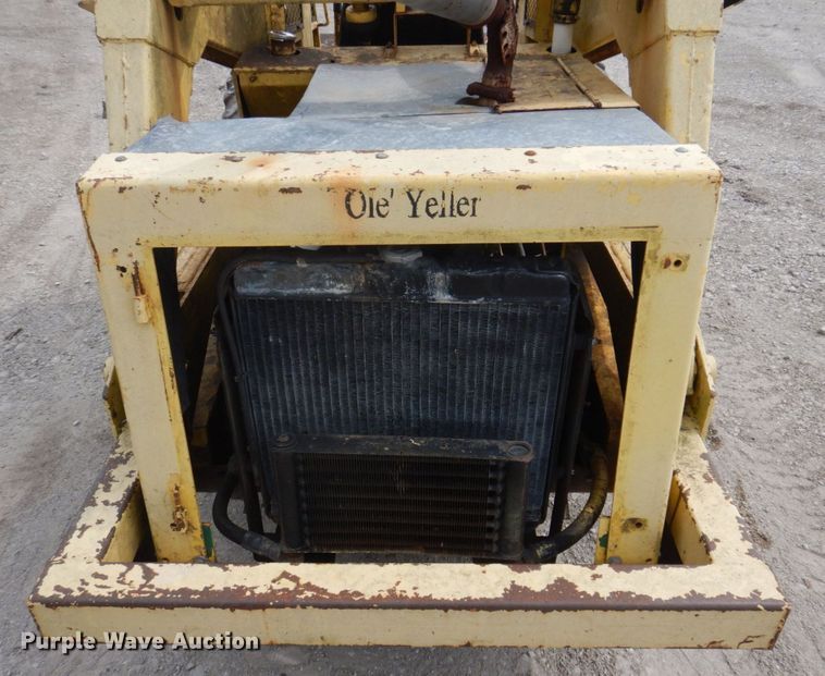 image for item DP5609 1972 New Holland L35  skid steer loader