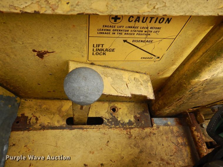 image for item DP5609 1972 New Holland L35  skid steer loader