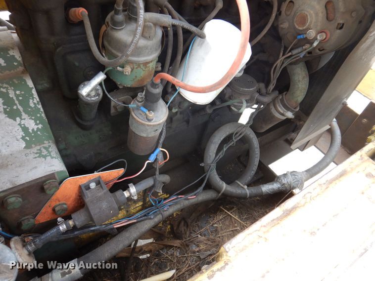 image for item DP5609 1972 New Holland L35  skid steer loader