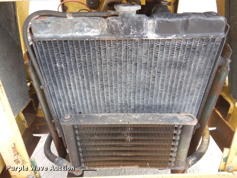 image for item DP5609 1972 New Holland L35  skid steer loader